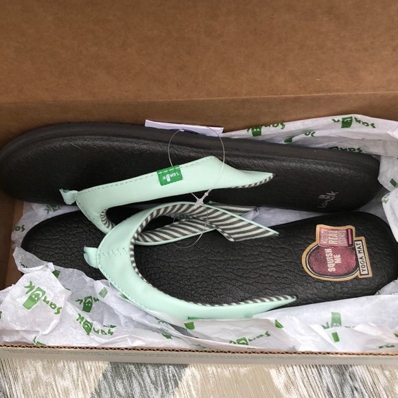 Sanuk Shoes - SANUK Yoga Sandals LAST PAIR